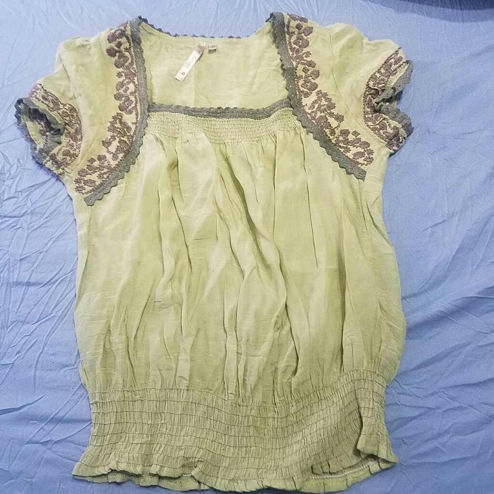 PRETTY BLOUSE